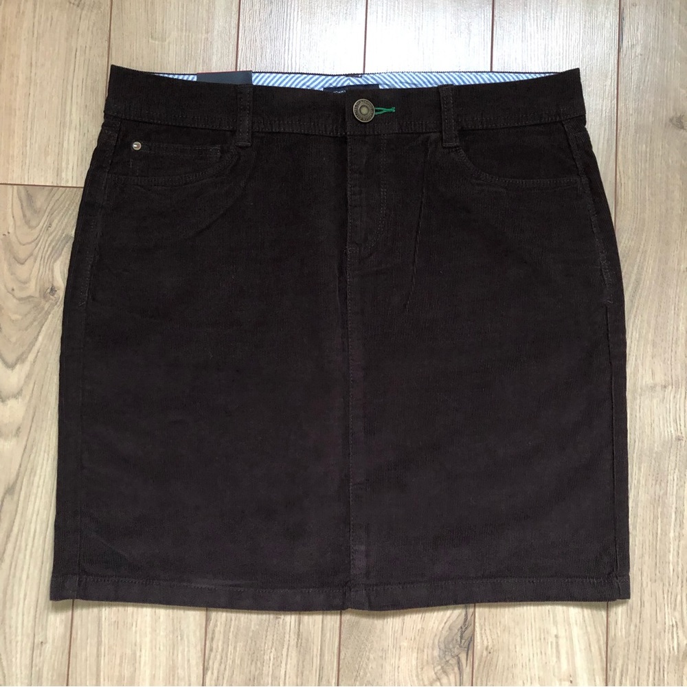 Women’s Tommy Hilfiger Brown Corduroy skirt size 8 NWT